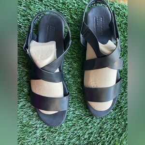 Munro Sport black  Leather Sandals